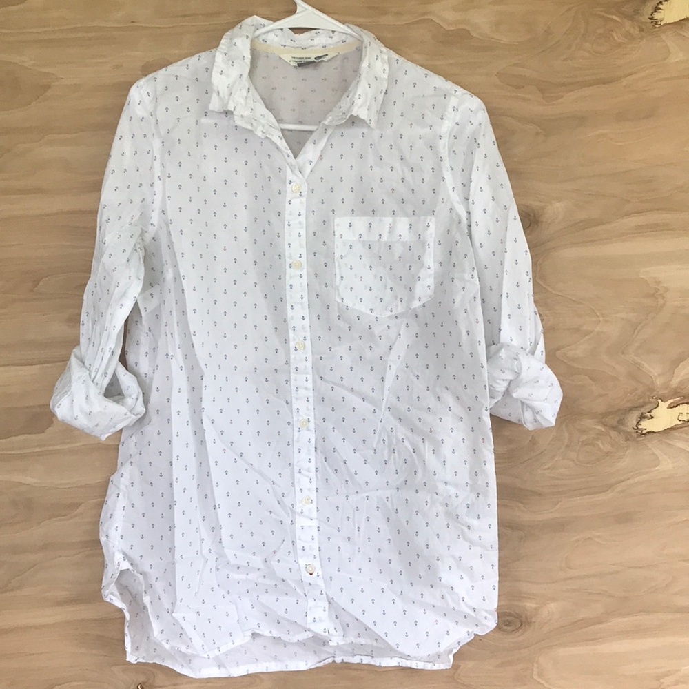 Old Navy Anchor button-up blouse